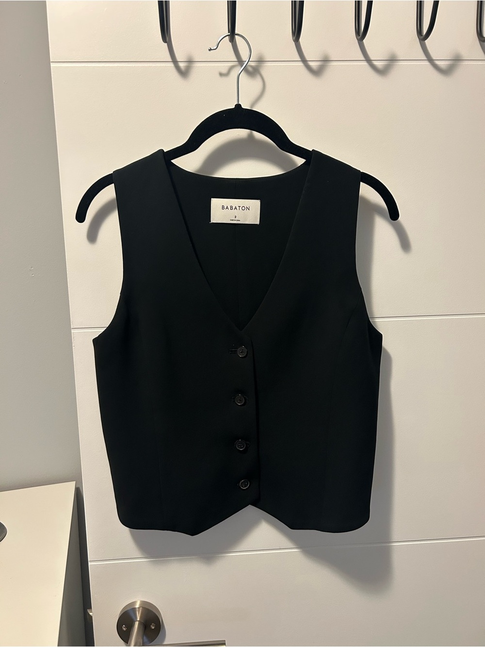 Babaton Black Tailored Sleeveless Vest - Picture 1 of 7